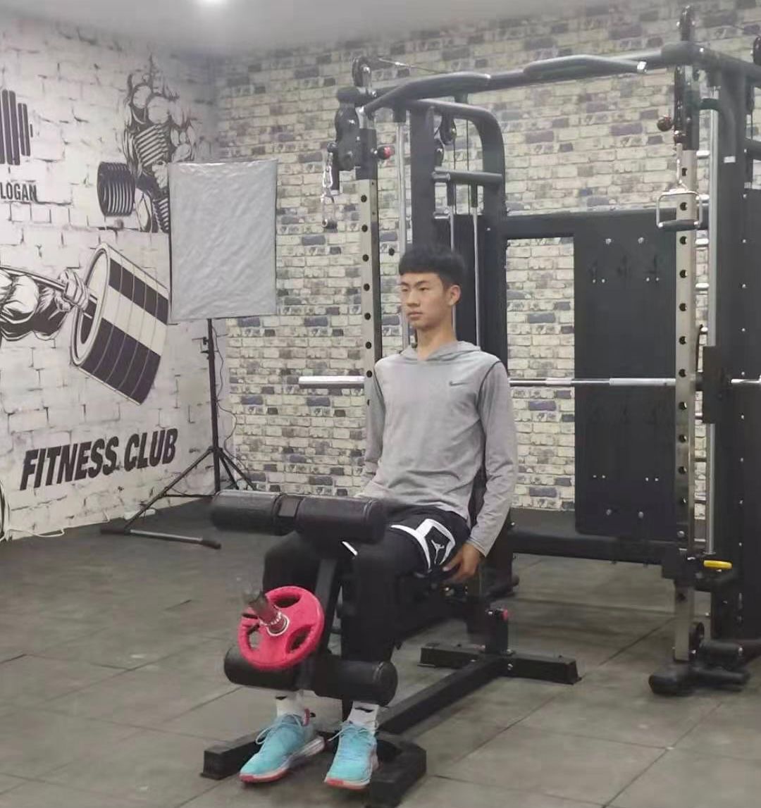 Home Gym With Smith Machine - جهاز سميث متعدد الوظائف لبناء الصالة